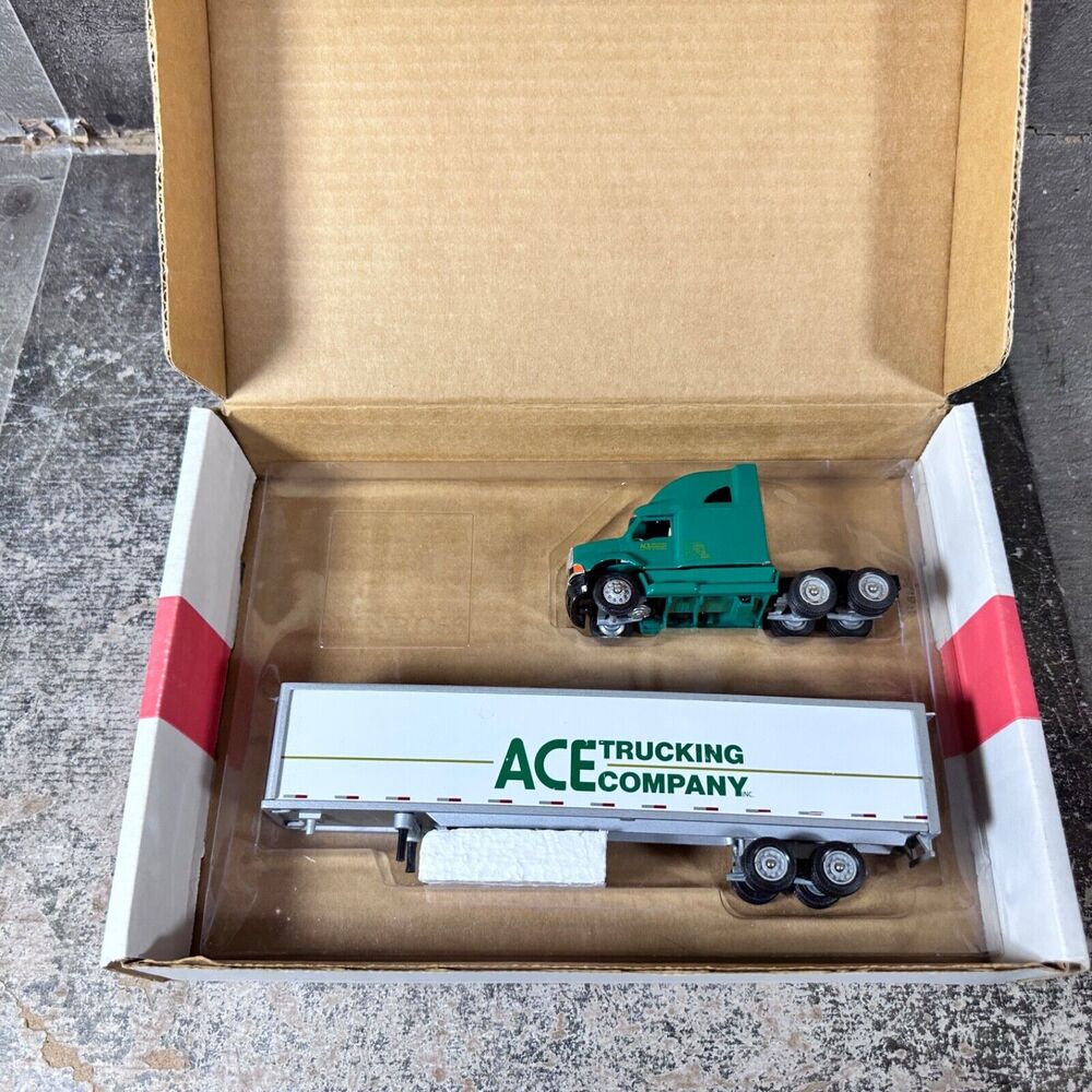 WINROSS Vintage ACE TRUCKING COMPANY Tractor Trailer Truck 1/64‎